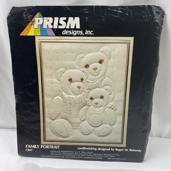 Vintage Prism Designs Horizons Family Portrait Padded Teddy Bears Sampler 11x14 - Picture 1 of 9